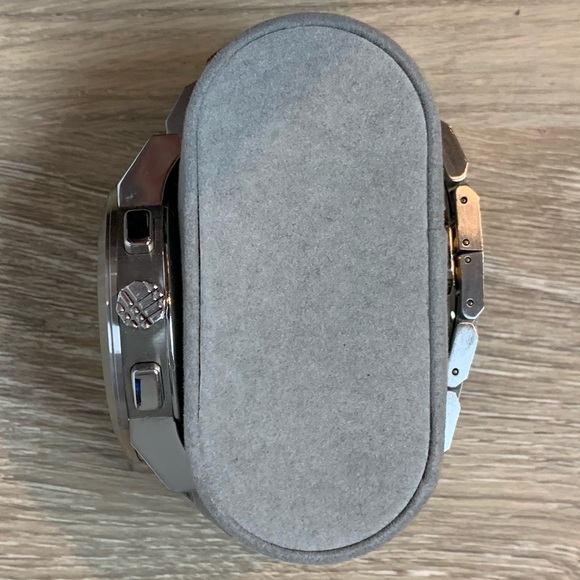 Men’s Burberry Watch - Picture 4 of 6